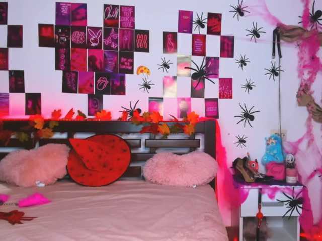 AlexisSky live cam on BongaCams
