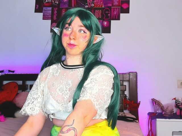 AlexisSky live cam on BongaCams