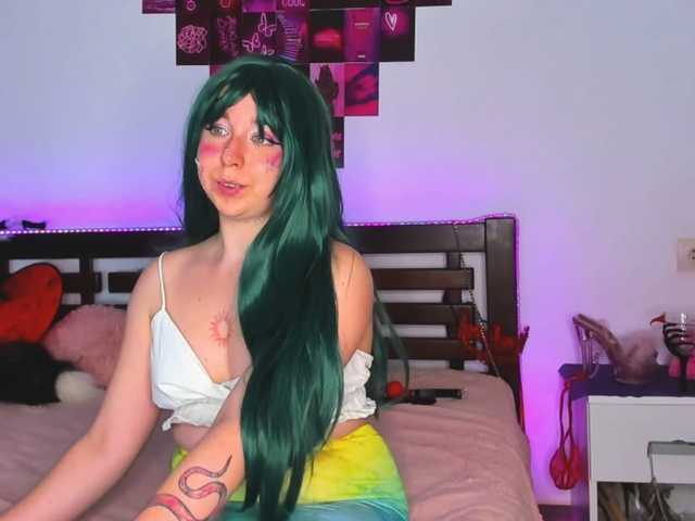 AlexisSky live cam preview