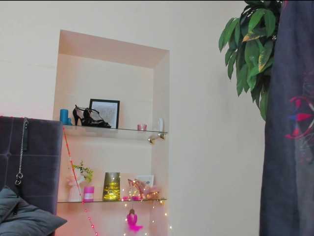 AlexisSky live cam on BongaCams