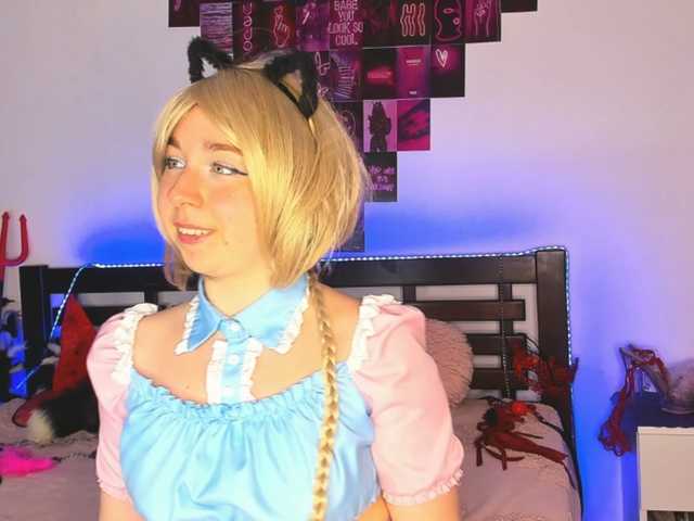 AlexisSky live cam on BongaCams
