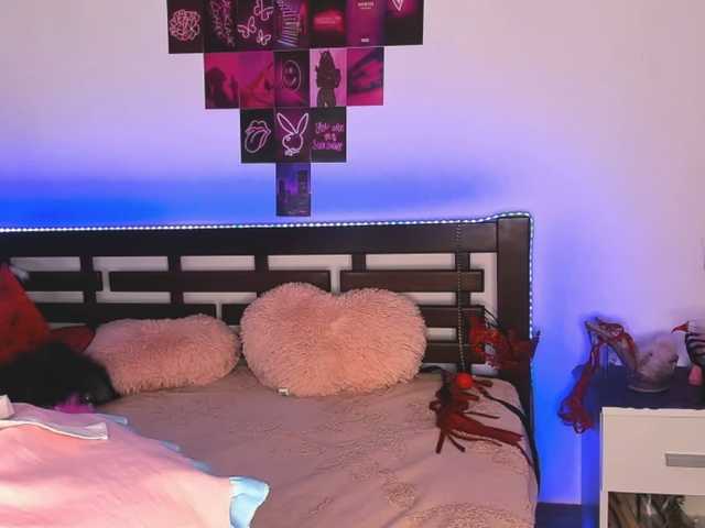 AlexisSky live cam on BongaCams