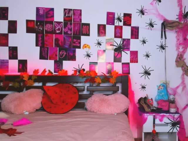 AlexisSky live cam on BongaCams