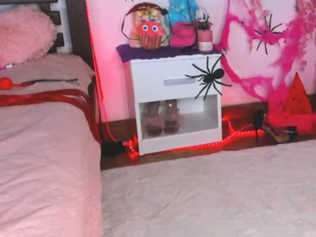 AlexisSky live cam on BongaCams