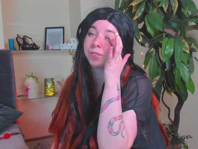 le modèle AlexisSky est en webcam porno dans un show sur le site bongacams, il possède les tags suivants: White/Caucasian,Blonde,Shaved