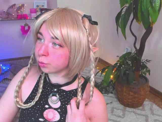 AlexisSky Live Webcam on BongaCams