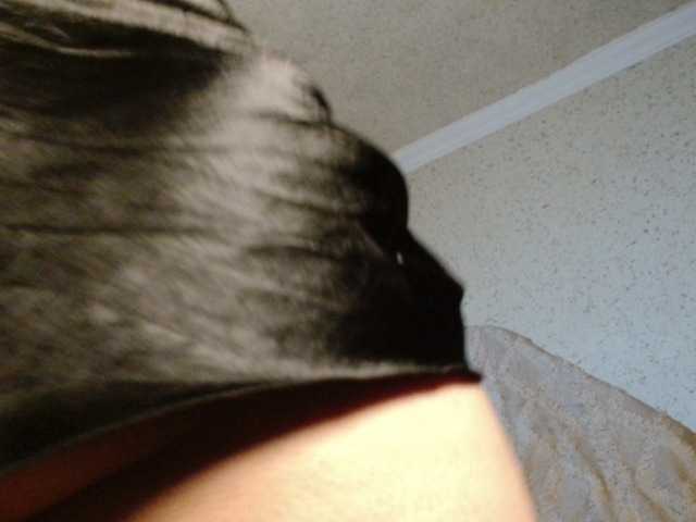 MiaLaFoxis live cam on BongaCams