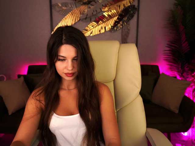 MilleJoy live webcam show