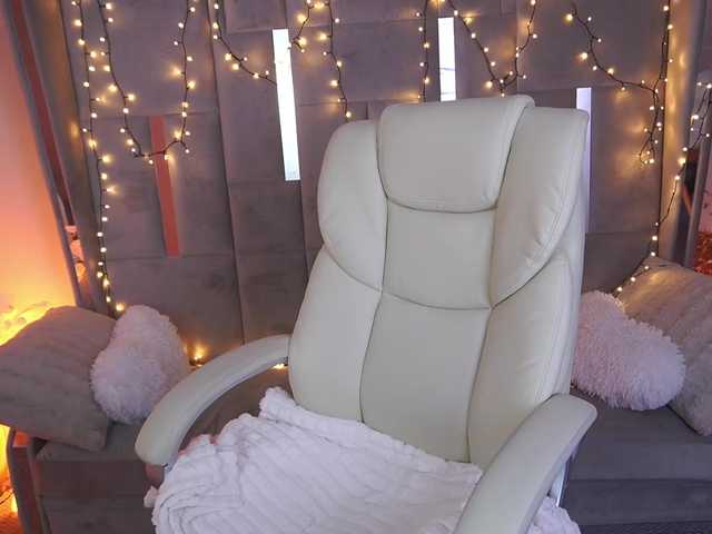 MilleJoy's BongaCams show and profile