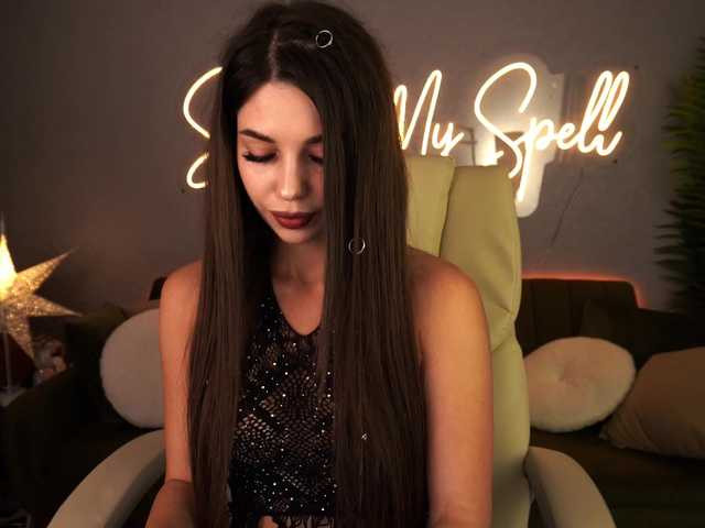 MilleJoy live cam preview