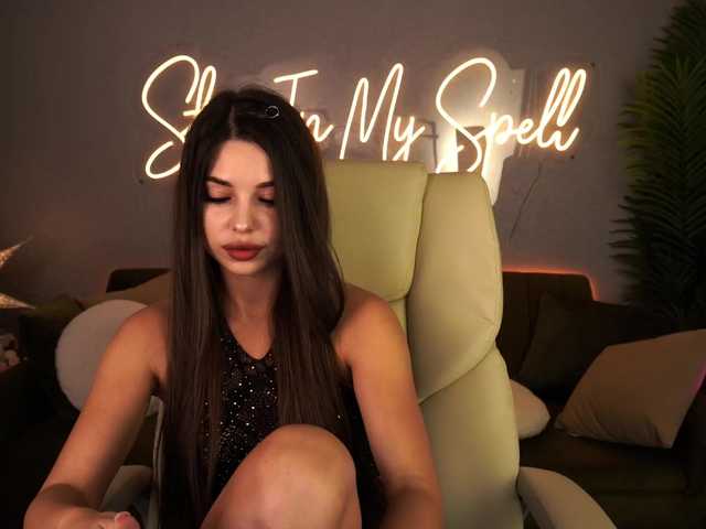 MilleJoy live cam on BongaCams