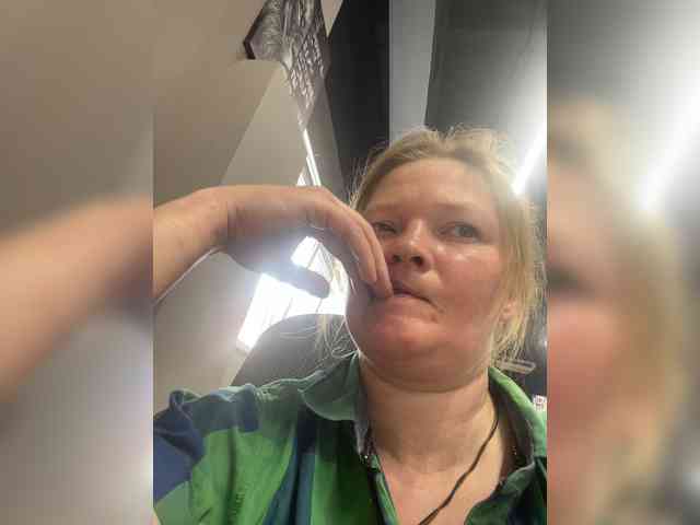 AliceLaKatana webcam