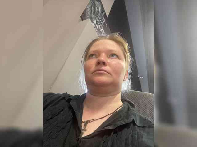 AliceLaKatana webcam