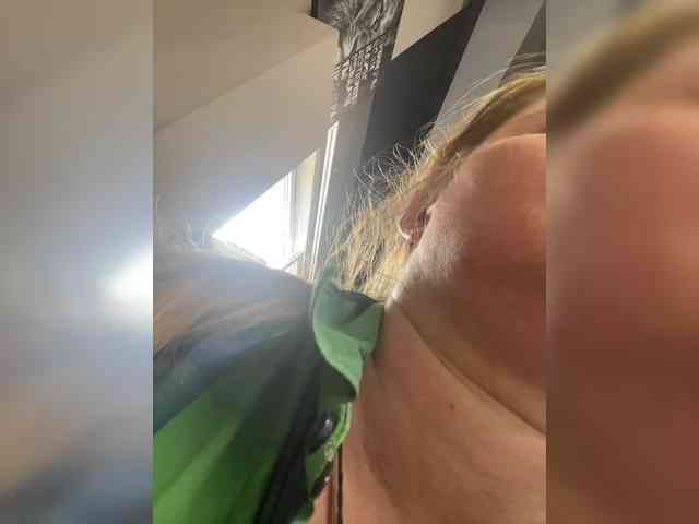 AliceLaKatana webcam