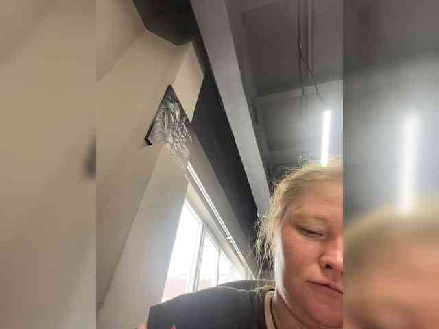 AliceLaKatana webcam