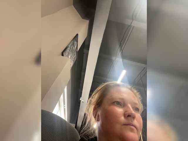 AliceLaKatana webcam
