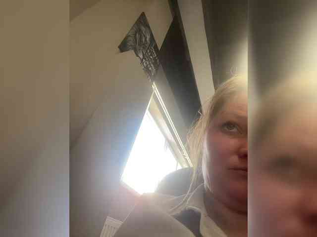 AliceLaKatana webcam