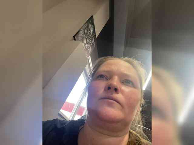 AliceLaKatana webcam