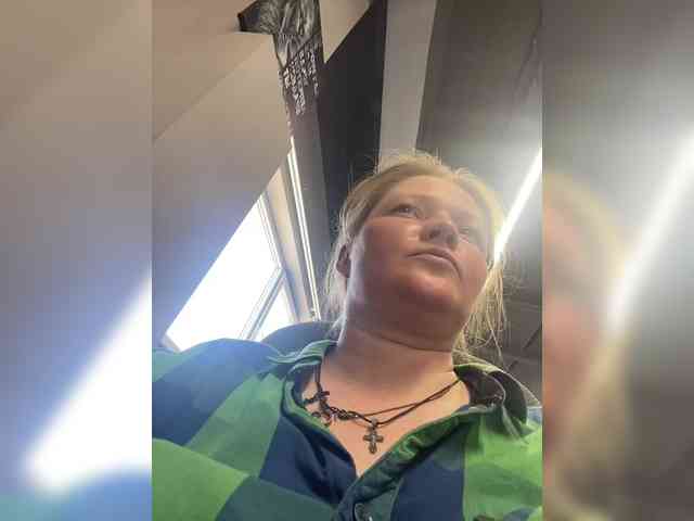 AliceLaKatana webcam