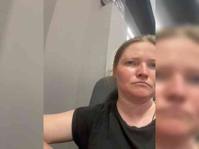 AliceLaKatana webcam