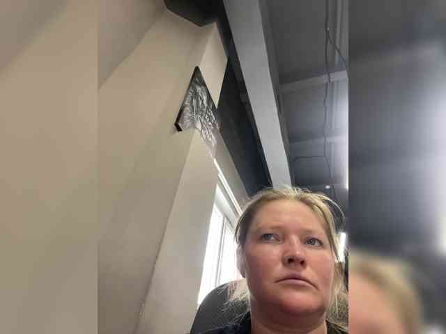 AliceLaKatana webcam