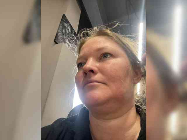 AliceLaKatana webcam