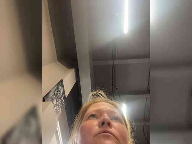 AliceLaKatana webcam