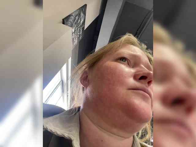 AliceLaKatana webcam