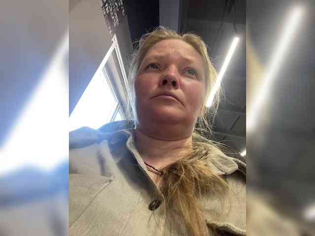 AliceLaKatana webcam