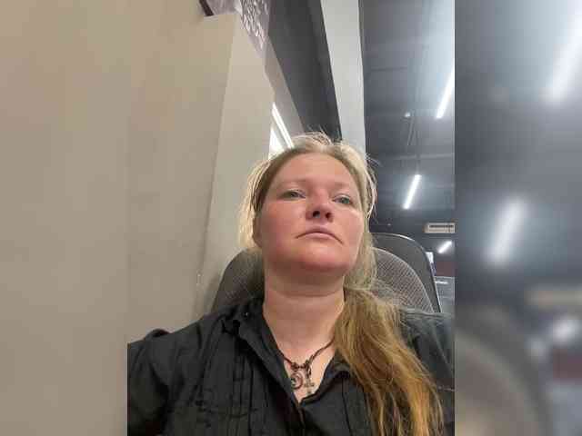 AliceLaKatana webcam