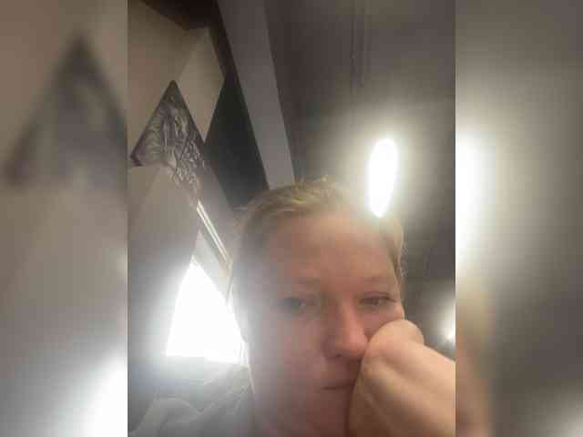 AliceLaKatana webcam