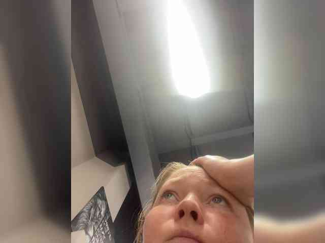 AliceLaKatana webcam
