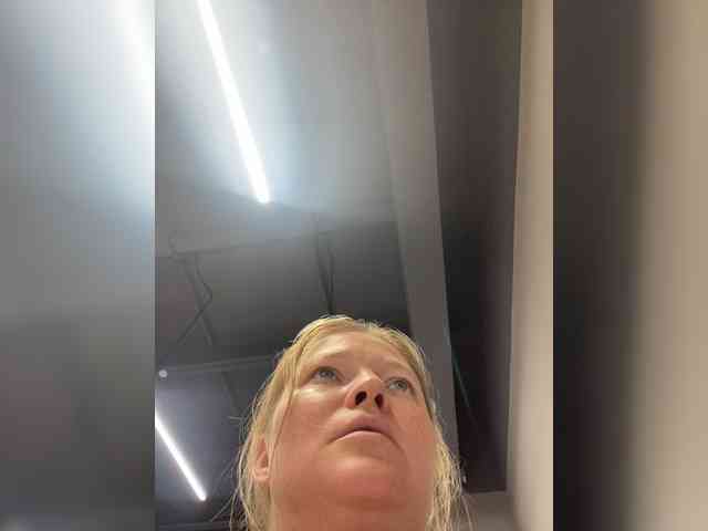AliceLaKatana webcam