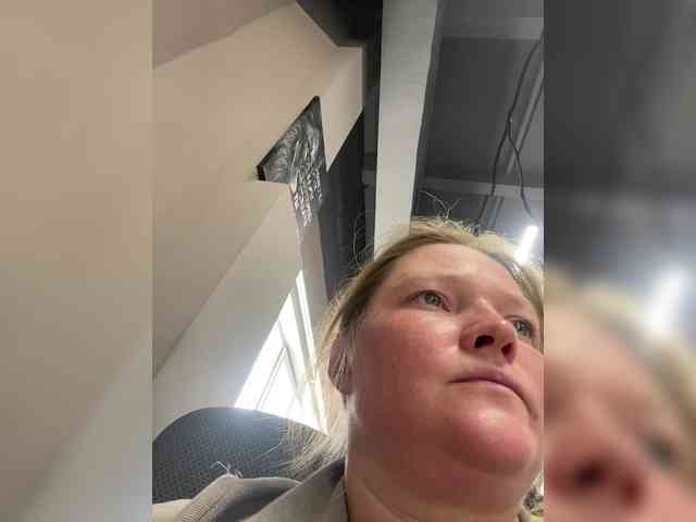 AliceLaKatana webcam