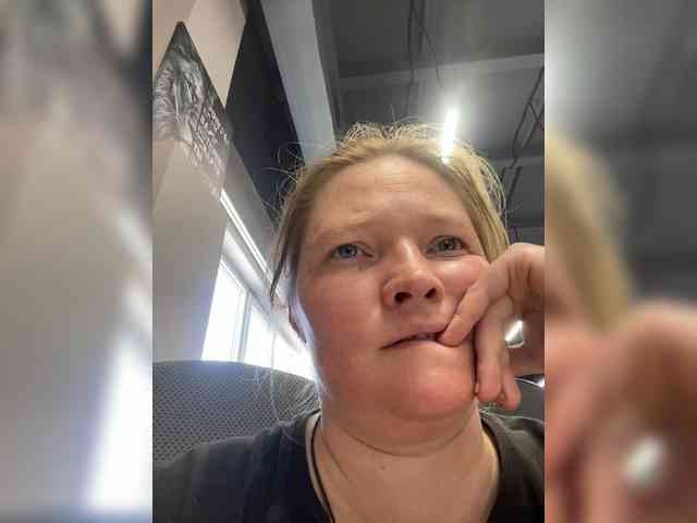 AliceLaKatana webcam