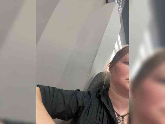 AliceLaKatana webcam