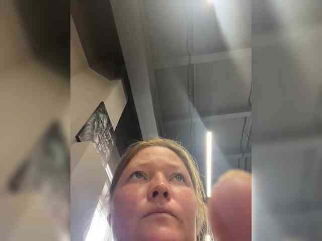 AliceLaKatana webcam