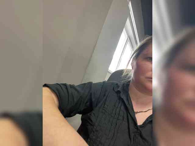 AliceLaKatana webcam