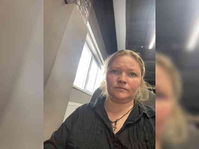 AliceLaKatana webcam
