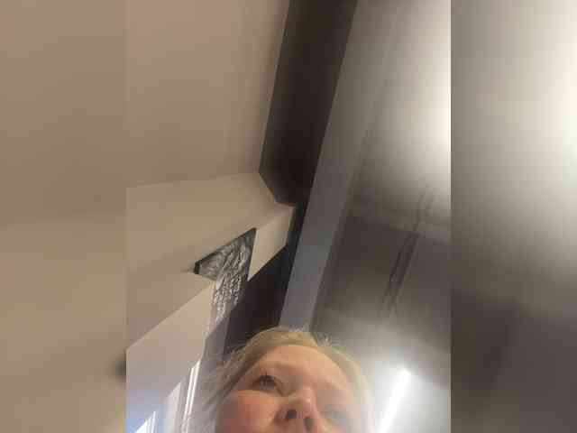 AliceLaKatana webcam