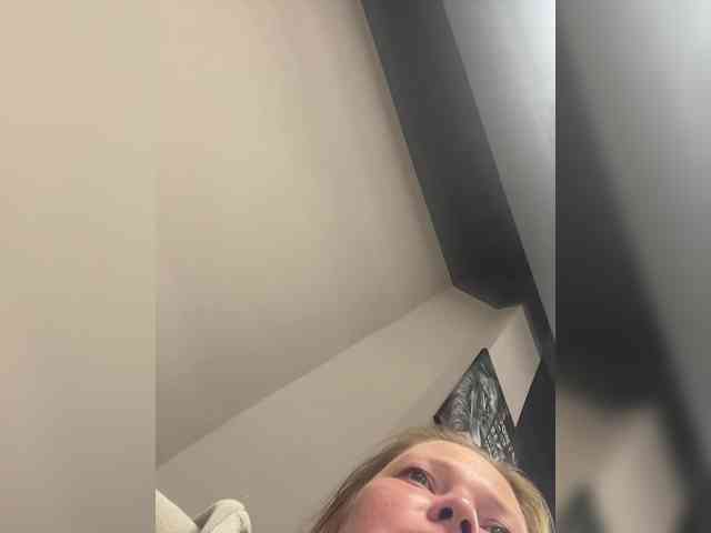 AliceLaKatana webcam