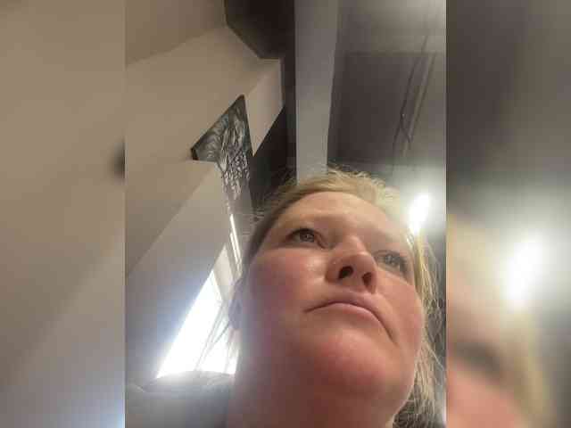 AliceLaKatana webcam