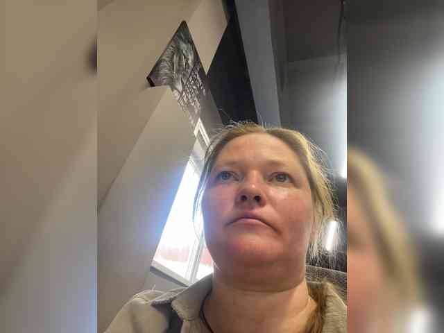 AliceLaKatana webcam