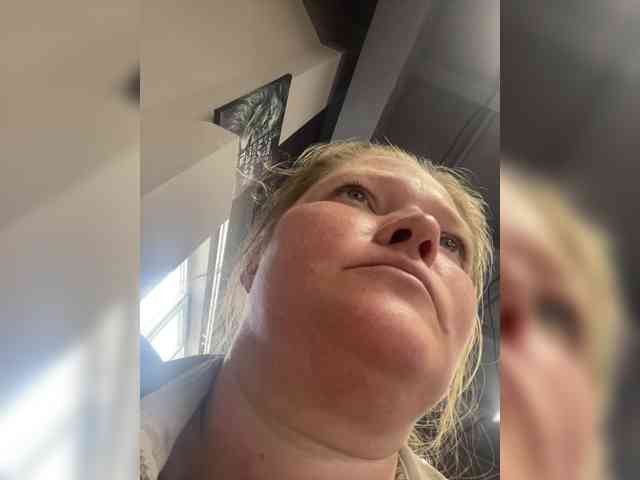 AliceLaKatana webcam