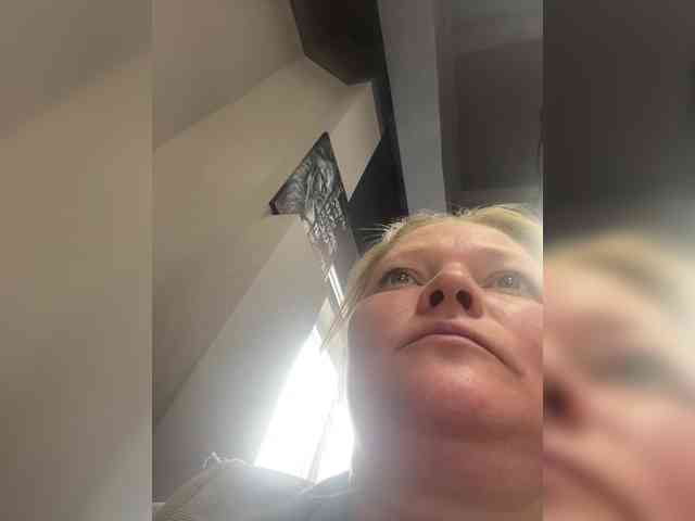 AliceLaKatana webcam