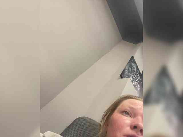 AliceLaKatana webcam
