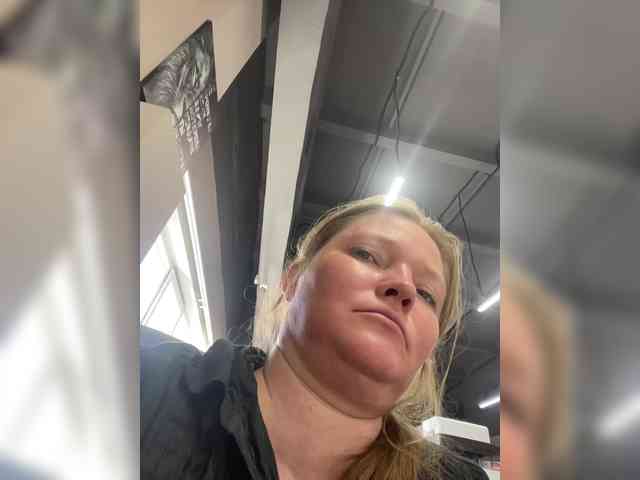 AliceLaKatana webcam
