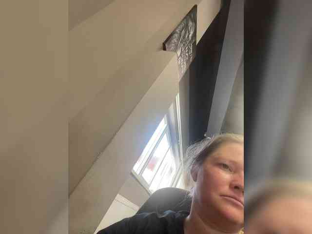 AliceLaKatana webcam