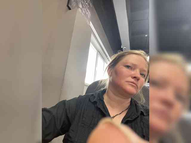 AliceLaKatana webcam