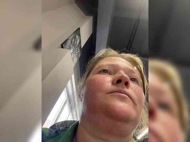AliceLaKatana webcam